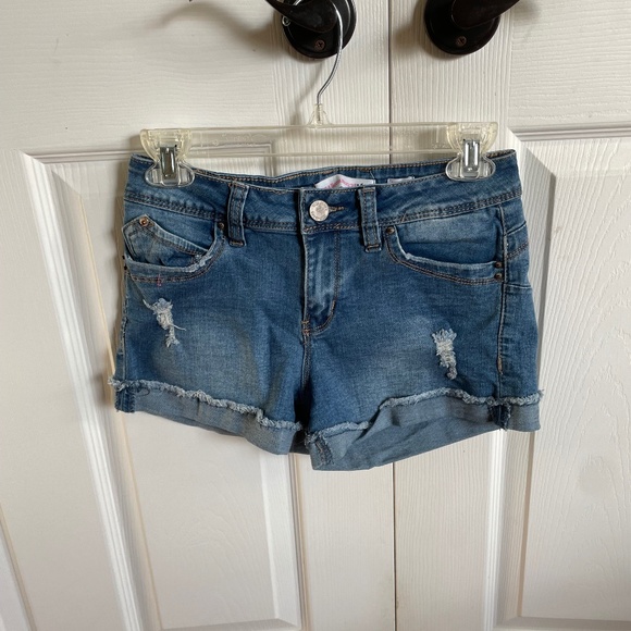 Denim shorts - Juniors Size 3 - Picture 1 of 3